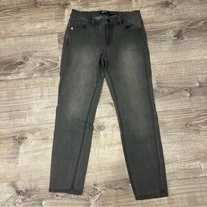 Buffalo David Bitton Gray Denim Cropped /Capri Jeans